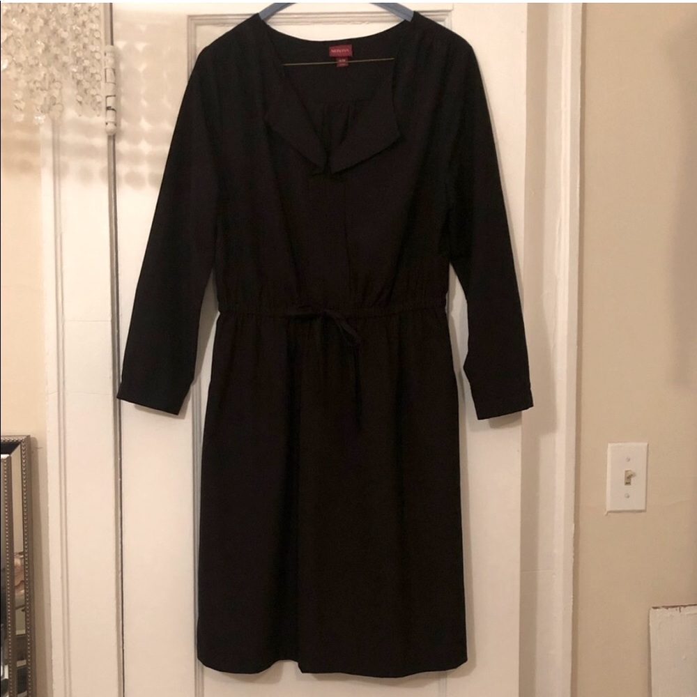 Black tie waist folded collar dress!